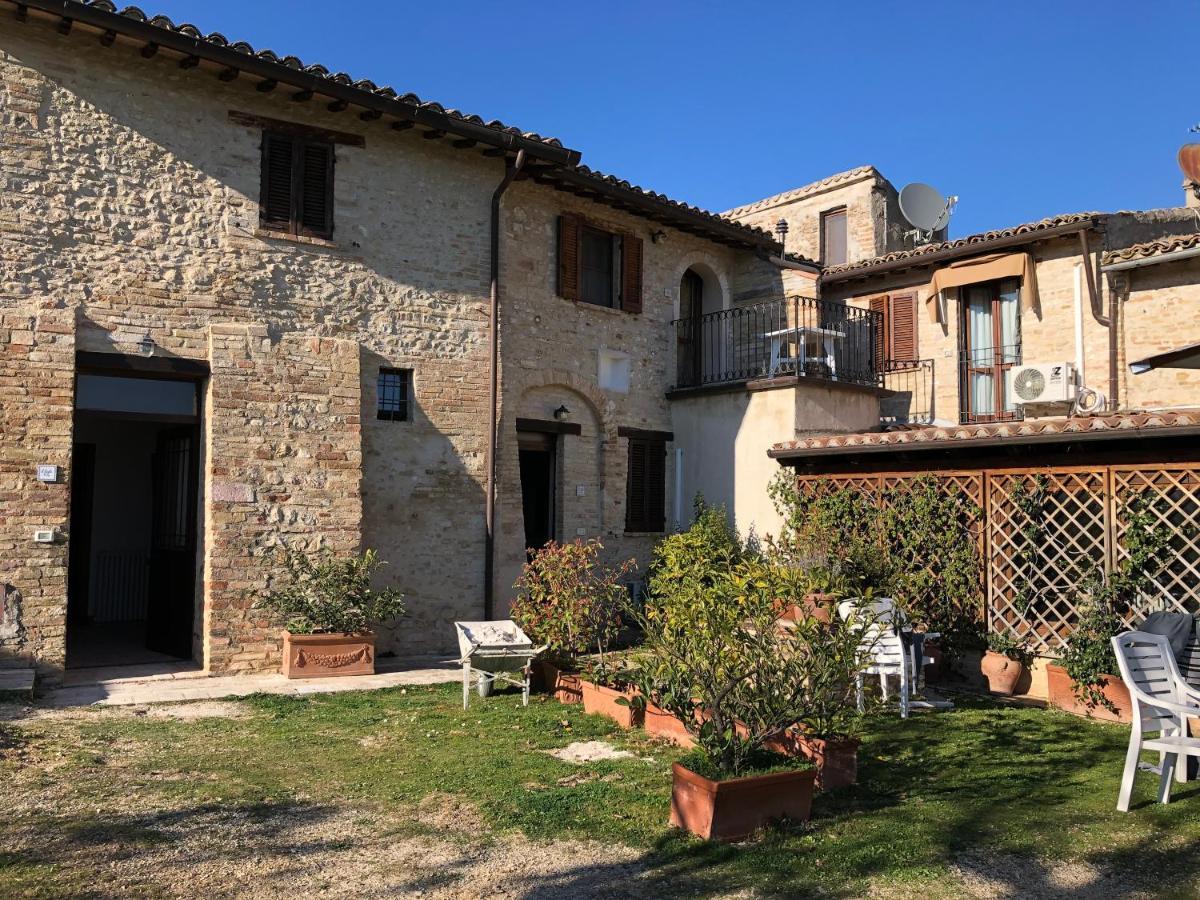 Agriturismo Camiano Piccolo Montefalco Dış mekan fotoğraf