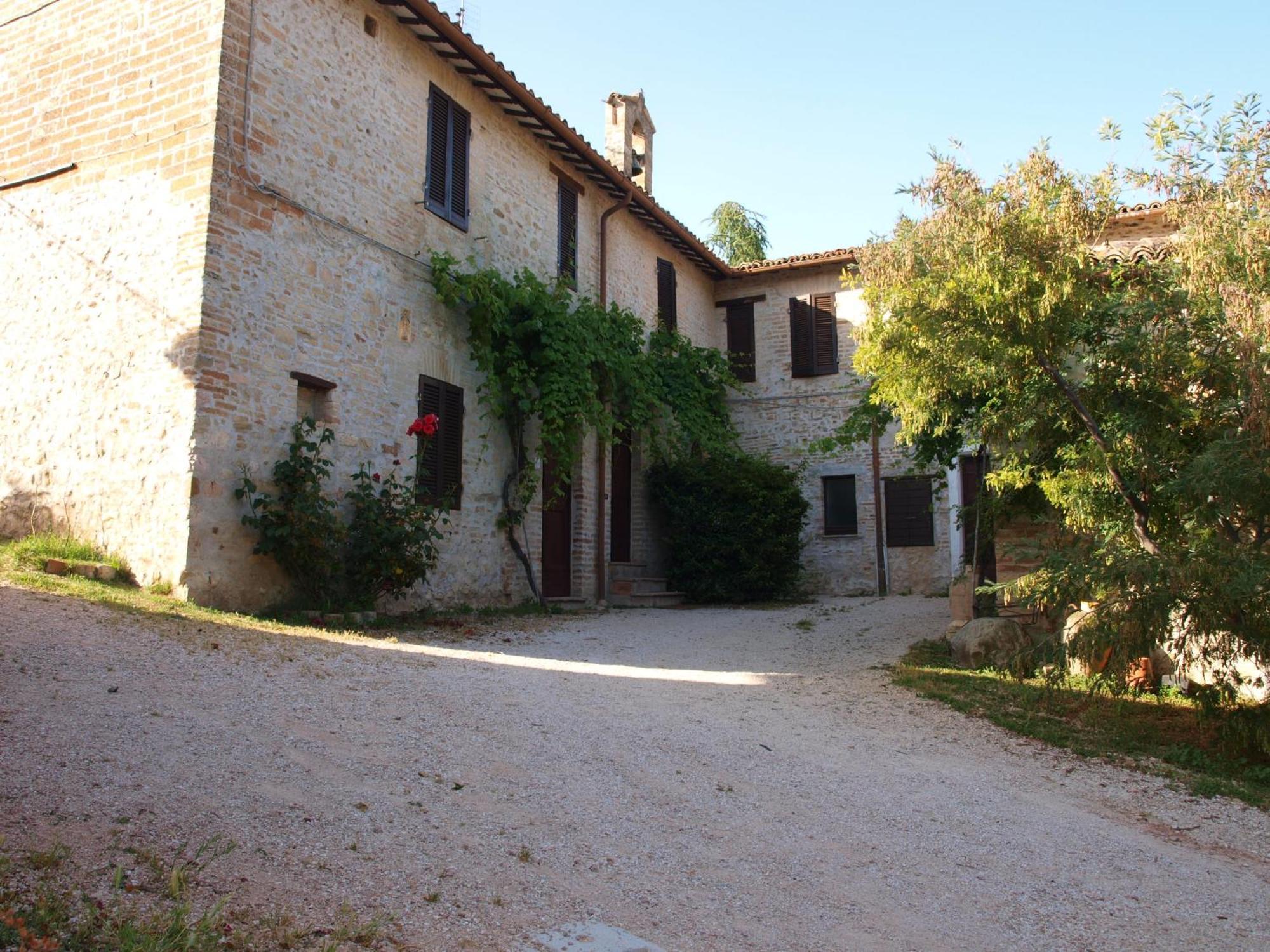 Agriturismo Camiano Piccolo Montefalco Dış mekan fotoğraf